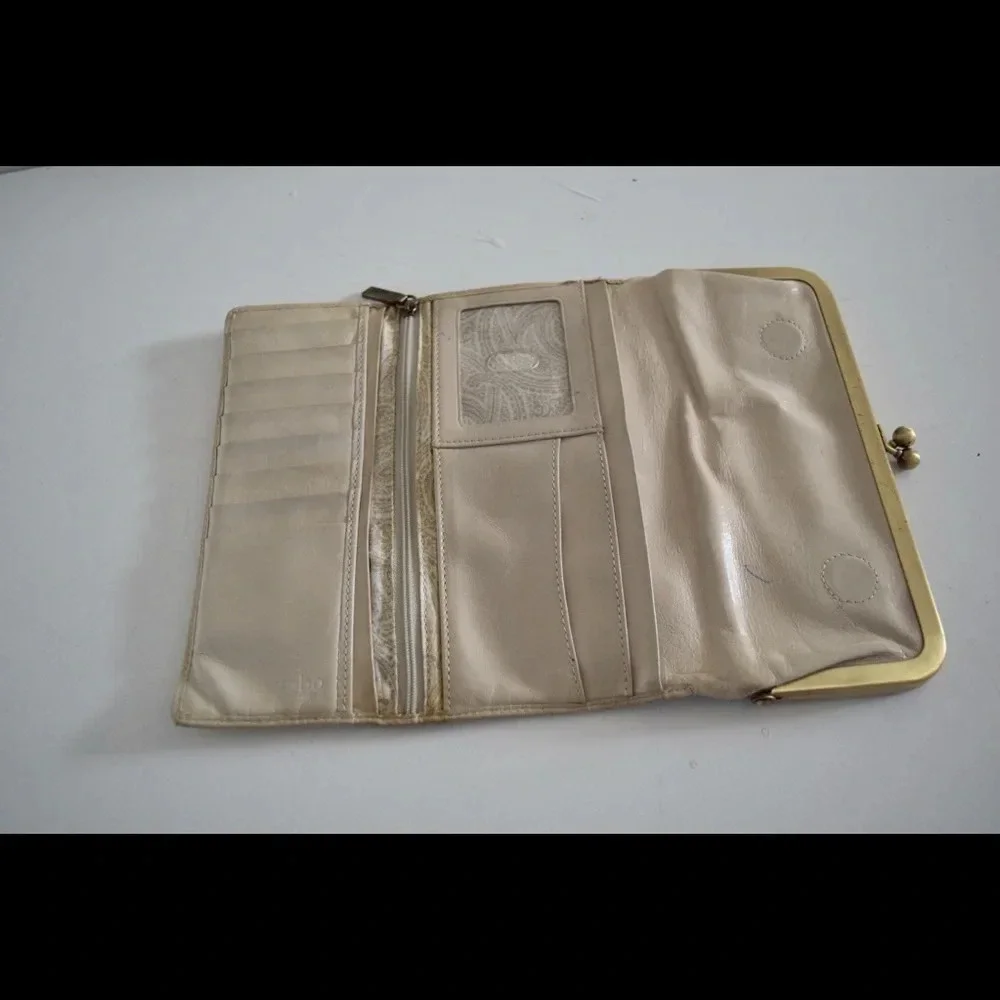 Hobo Original leather clutch